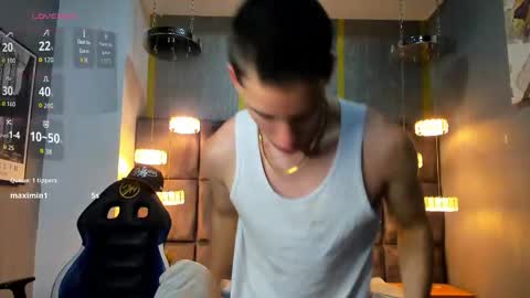 hunterheat_ online show from March 12, 2026, 11:38 am