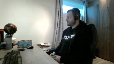 hurley7890 online show from February 12, 2025, 4:00 pm