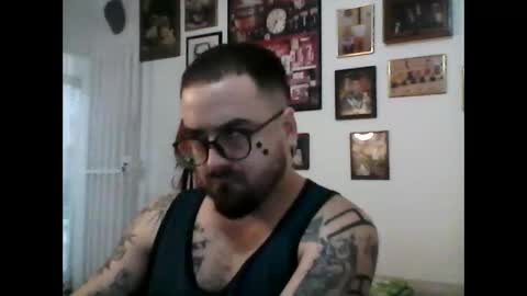 hurtadodirector online show from April 28, 2026, 2:27 am