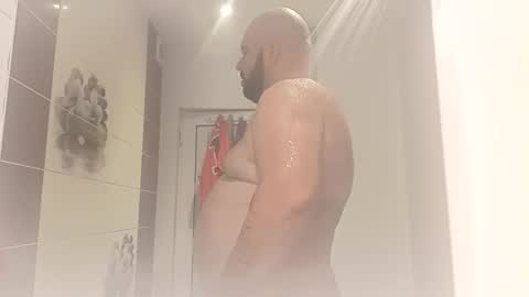 hustlehardd online show from November 4, 2025, 9:36 pm