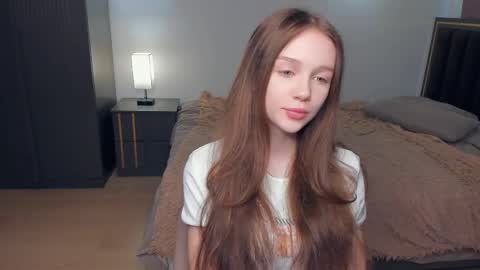 Snapshot of hwadwellingham chatting on April 3, 2026, 7:06 am Lily online show from April 3, 2026, 7:06 am