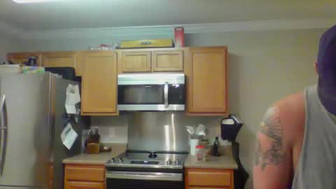 hydro9421 online show from October 29, 2025, 12:02 am