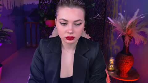 hyileyclark online show from May 23, 2026, 9:13 am