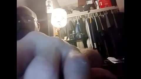 Snapshot of hyjloddzzkpw chatting on September 10, 2025, 10:10 pm Teejay1971 online show from September 10, 2025, 10:10 pm