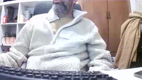 Snapshot of hyperpau chatting on November 2, 2025, 6:16 am Hyperpau online show from November 2, 2025, 6:16 am