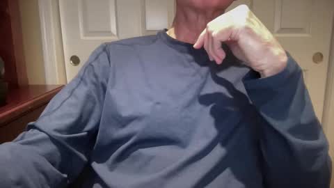 Snapshot of i8bgcq chatting on October 21, 2025, 1:23 pm The Talented Mr. DILFy online show from October 21, 2025, 1:23 pm