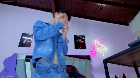 Snapshot of i_am_kelvis_ chatting on January 18, 2026, 10:08 am kelvis online show from January 18, 2026, 10:08 am