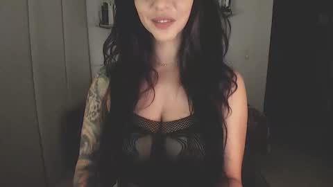 Lana Banana online show from November 9, 2025, 4:00 am