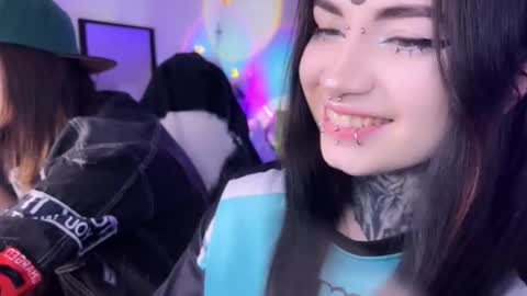 Snapshot of i_died_again chatting on January 17, 2026, 1:27 pm Asya online show from January 17, 2026, 1:27 pm