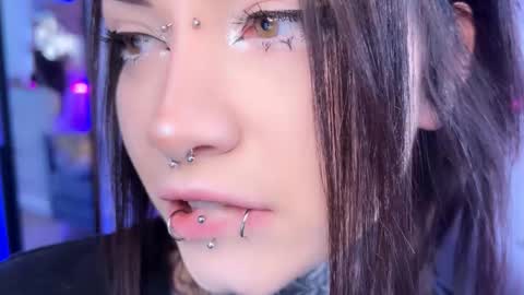 Snapshot of i_died_again chatting on February 13, 2026, 8:54 am Asya online show from February 13, 2026, 8:54 am