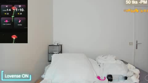 Olivia Alafolix- Fr--je parle fr -en online show from January 12, 2026, 11:59 am