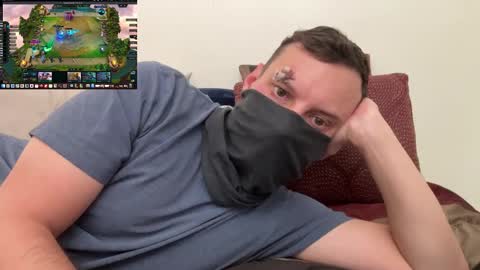 i o ro online show from November 2, 2025, 3:31 am