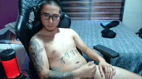 Snapshot of iam_beac chatting on November 30, 2025, 6:12 pm Benja online show from November 30, 2025, 6:12 pm