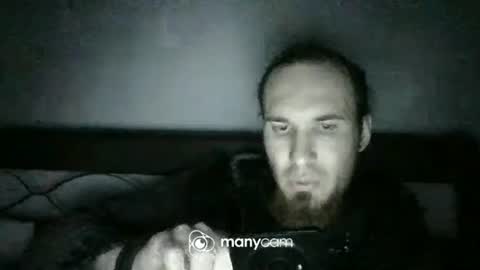 Snapshot of iam_leooo chatting on January 6, 2025, 4:15 am juan and roxana online show from January 6, 2025, 4:15 am