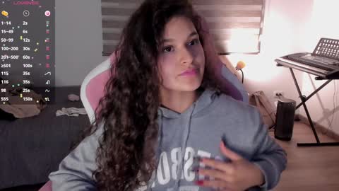 Snapshot of iam_nikki chatting on January 16, 2025, 4:28 am On instagram Imm NikkiHelp me reach 100 likes online show from January 16, 2025, 4:28 am