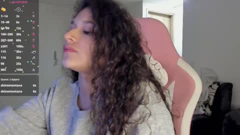 Snapshot of iam_nikki chatting on March 8, 2025, 9:06 am On instagram Imm NikkiHelp me reach 100 likes online show from March 8, 2025, 9:06 am