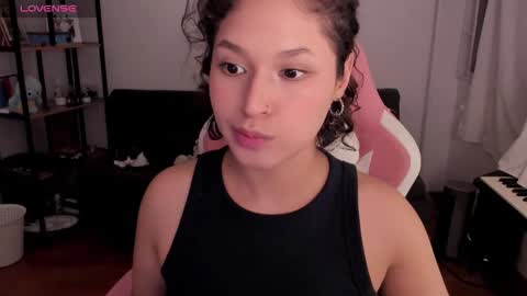 On instagram Imm  NikkiHelp me reach 100 likes online show from December 5, 2025, 12:41 am