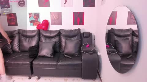 Snapshot of iam_sammy_01 chatting on October 6, 2025, 12:02 pm Sammy online show from October 6, 2025, 12:02 pm