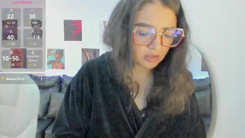 Snapshot of iam_sammy_01 chatting on November 28, 2025, 1:25 pm Sammy online show from November 28, 2025, 1:25 pm