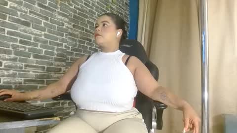 Snapshot of iam_samy__ chatting on January 18, 2026, 11:36 am Samy online show from January 18, 2026, 11:36 am