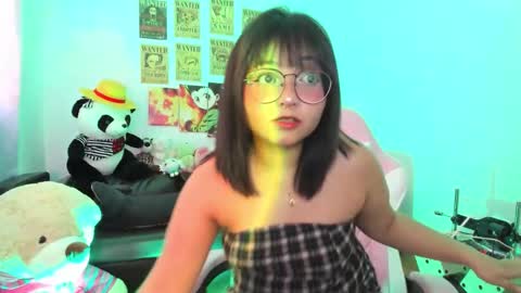 Snapshot of iam_zoechan chatting on October 2, 2025, 8:16 pm Zoe 3 online show from October 2, 2025, 8:16 pm