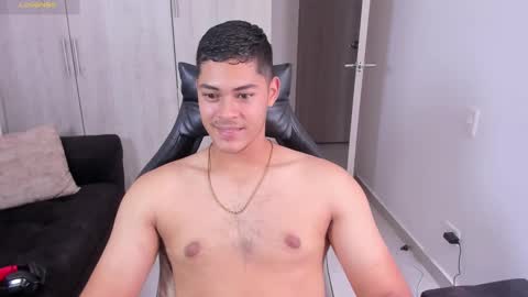 Dylan  independent model  online show from September 22, 2025, 3:36 pm