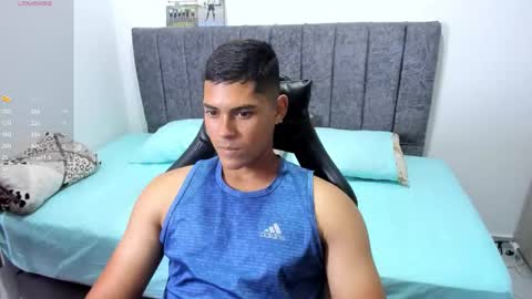 Dylan  independent model  online show from November 26, 2025, 7:59 pm