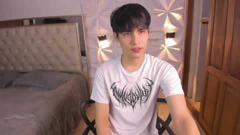 iamjuanjoc online show from April 7, 2026, 3:29 am