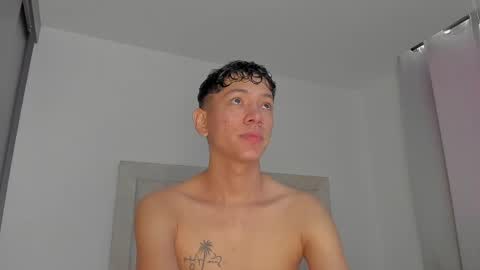 Juliiiiian online show from April 18, 2026, 11:47 am