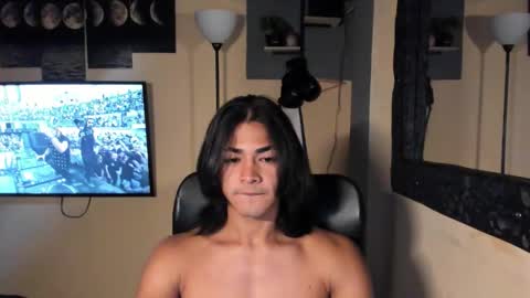 Snapshot of iamluismz chatting on November 4, 2025, 8:30 pm arthur online show from November 4, 2025, 8:30 pm