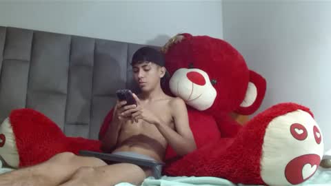 Snapshot of iammaik chatting on March 11, 2025, 11:44 am iammaik online show from March 11, 2025, 11:44 am