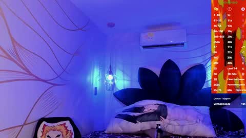 Nayuta online show from January 27, 2025, 10:49 pm