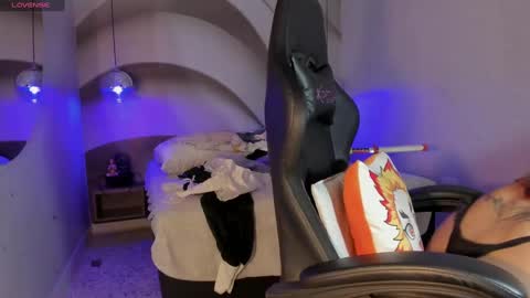 Nayuta online show from March 9, 2025, 8:21 pm