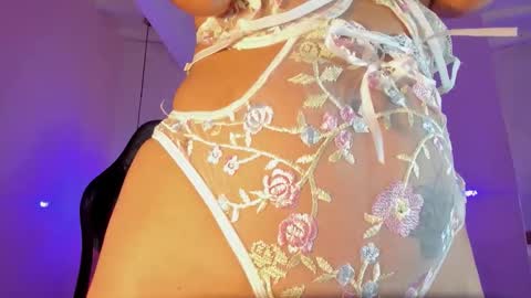 Nayuta online show from November 15, 2025, 3:26 am