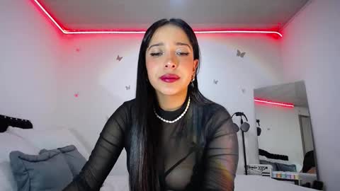 Camila online show from February 17, 2025, 6:48 pm