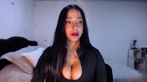 Camila online show from October 11, 2025, 3:06 am