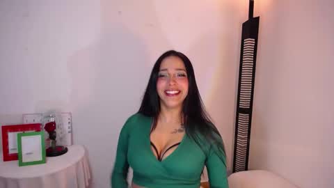 Camila online show from December 13, 2025, 10:59 pm