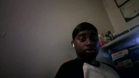 iamryan995442 online show from April 5, 2026, 11:46 pm