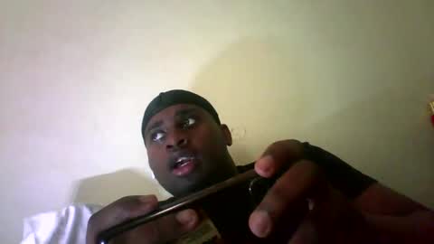 iamryan995442 online show from April 6, 2026, 2:51 pm