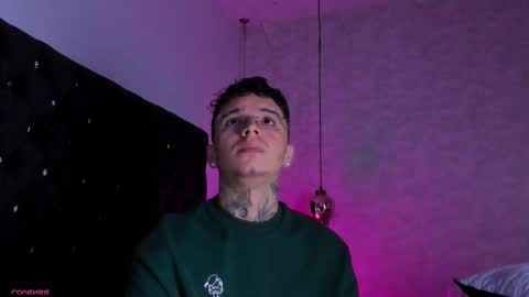 IAN CASTILLO online show from October 4, 2025, 11:19 am