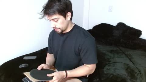 Ian Davis online show from November 2, 2025, 12:29 pm