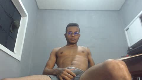 Snapshot of ian_tuner chatting on December 9, 2024, 12:12 am ian_tuner online show from December 9, 2024, 12:12 am