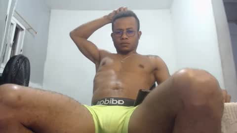 Snapshot of ian_tuner chatting on September 19, 2025, 7:32 am ian_tuner online show from September 19, 2025, 7:32 am