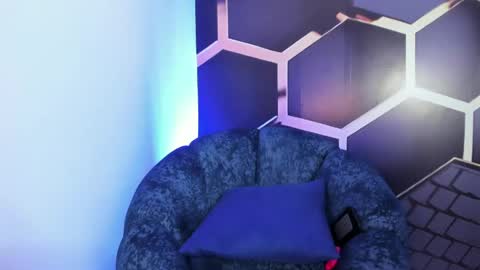 Snapshot of ianblake_ chatting on May 29, 2026, 3:59 am Ian online show from May 29, 2026, 3:59 am