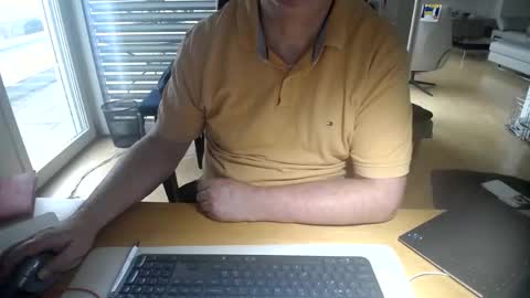 iandy12 online show from February 2, 2026, 8:35 am