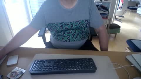 iandy12 online show from February 15, 2026, 8:02 am