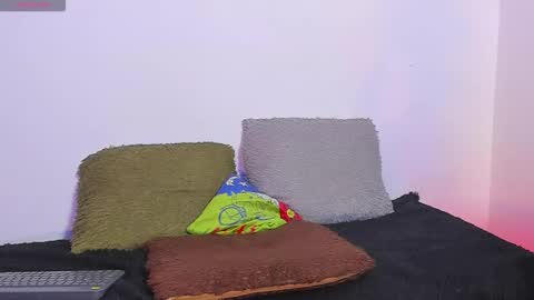 Ian Lark online show from April 16, 2026, 7:14 pm