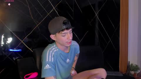 Snapshot of ianlark chatting on June 2, 2026, 4:03 am Ian Lark online show from June 2, 2026, 4:03 am