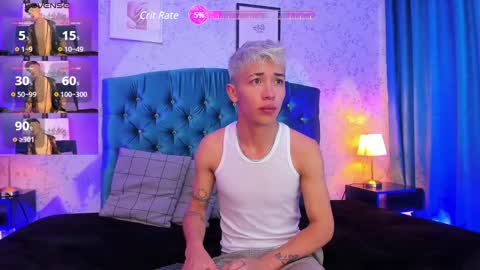 Snapshot of ianwayne_ chatting on February 12, 2025, 12:22 pm Andrew online show from February 12, 2025, 12:22 pm