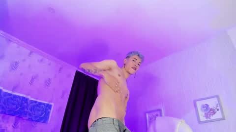 Snapshot of ianwayne_ chatting on February 25, 2025, 9:35 pm Andrew online show from February 25, 2025, 9:35 pm